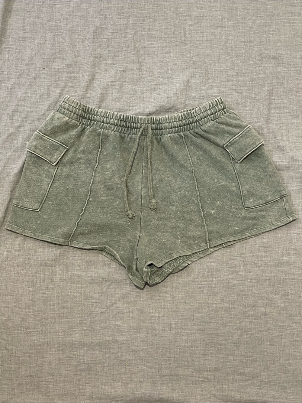 SO Cargo Fleece Lounge Shorts Acid Wash Sage Green Juniors XL Women’s L